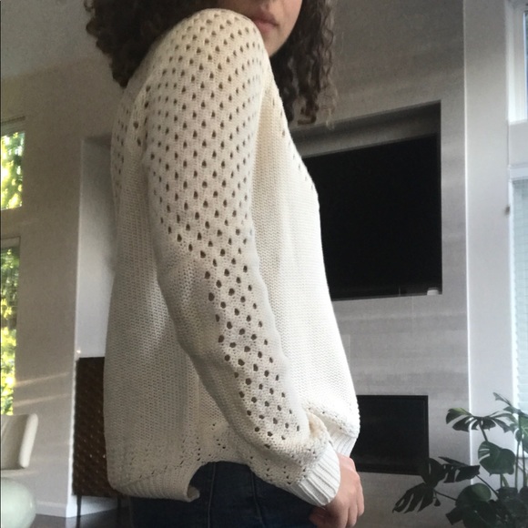 Forever 21 Sweater Size Small - Picture 2 of 8